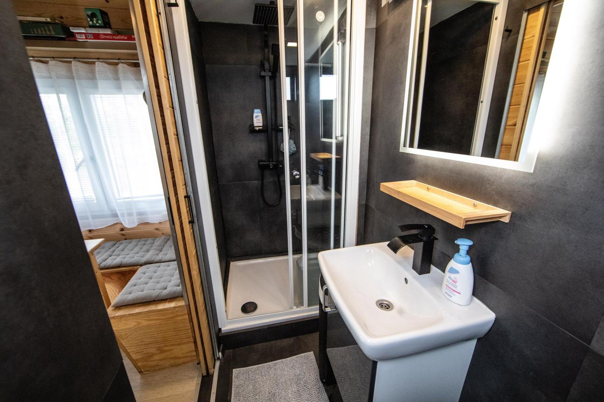 Tiny House - Chatka V Rezi U Prahy Husinec  外观 照片